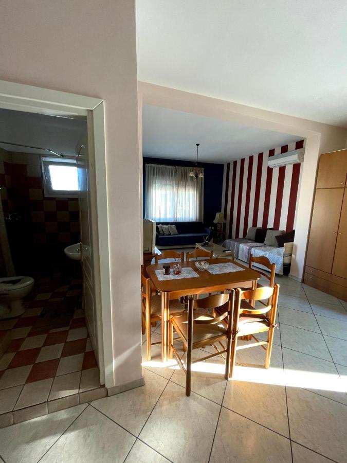 Marina'S Spacious Family Apartment カヴァラ エクステリア 写真